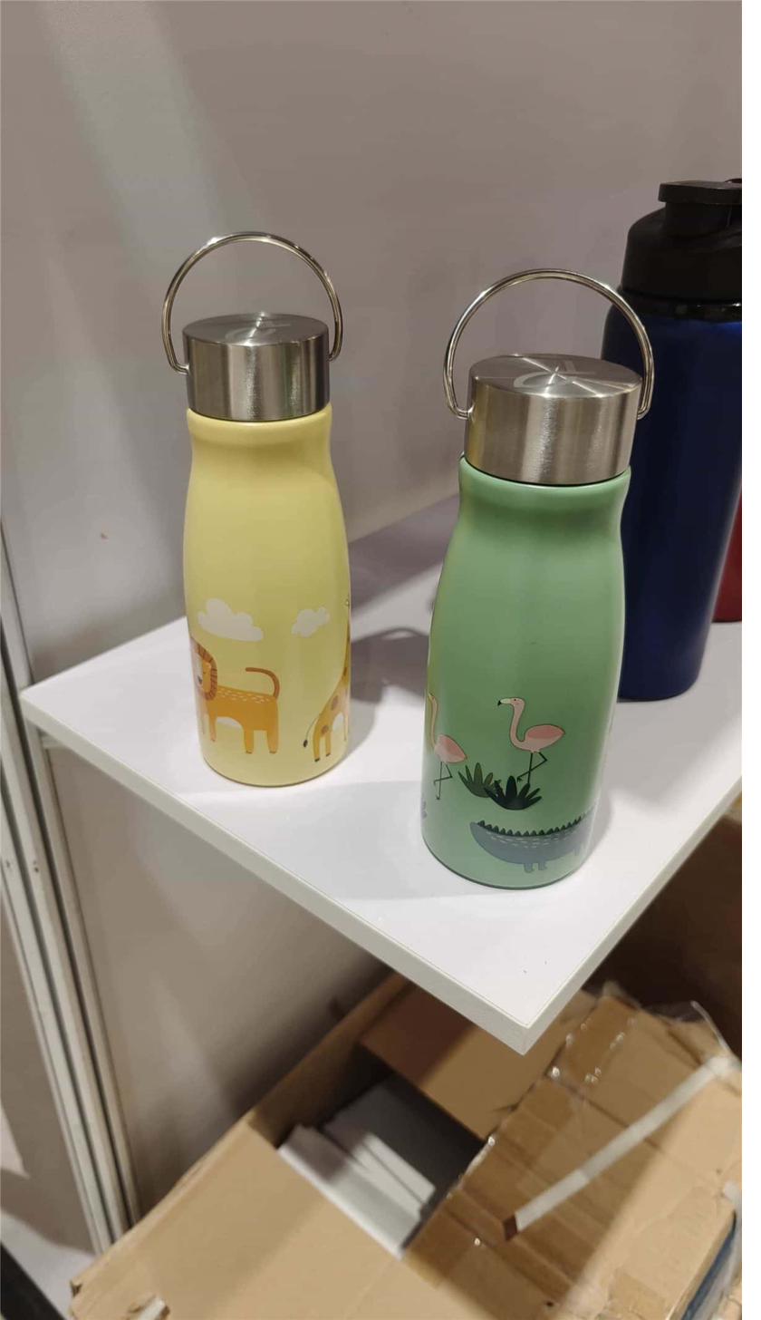 Double-wall vacuum bottles in production at Jupeng