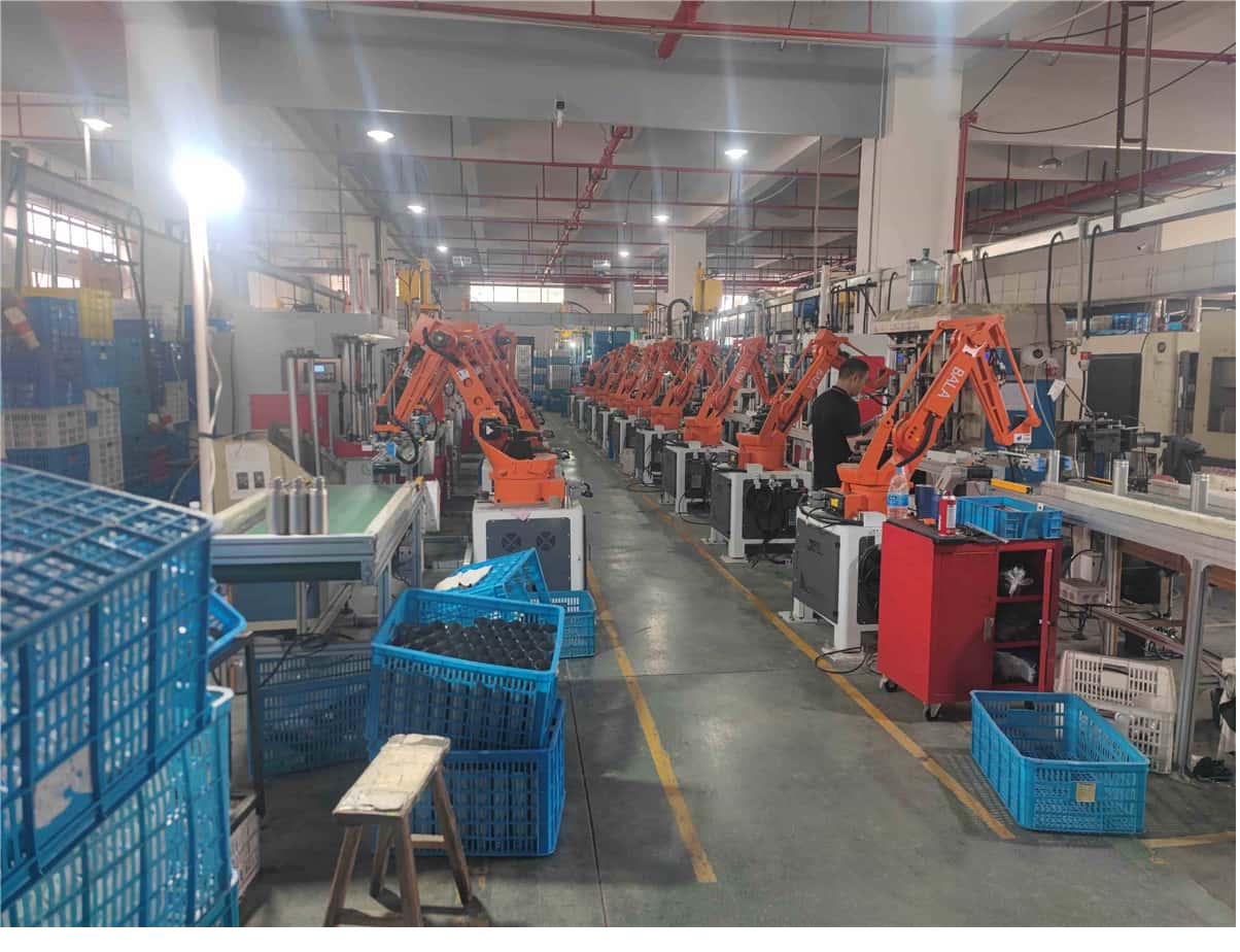 The vacuum flask production line at Jupeng, Yongkang