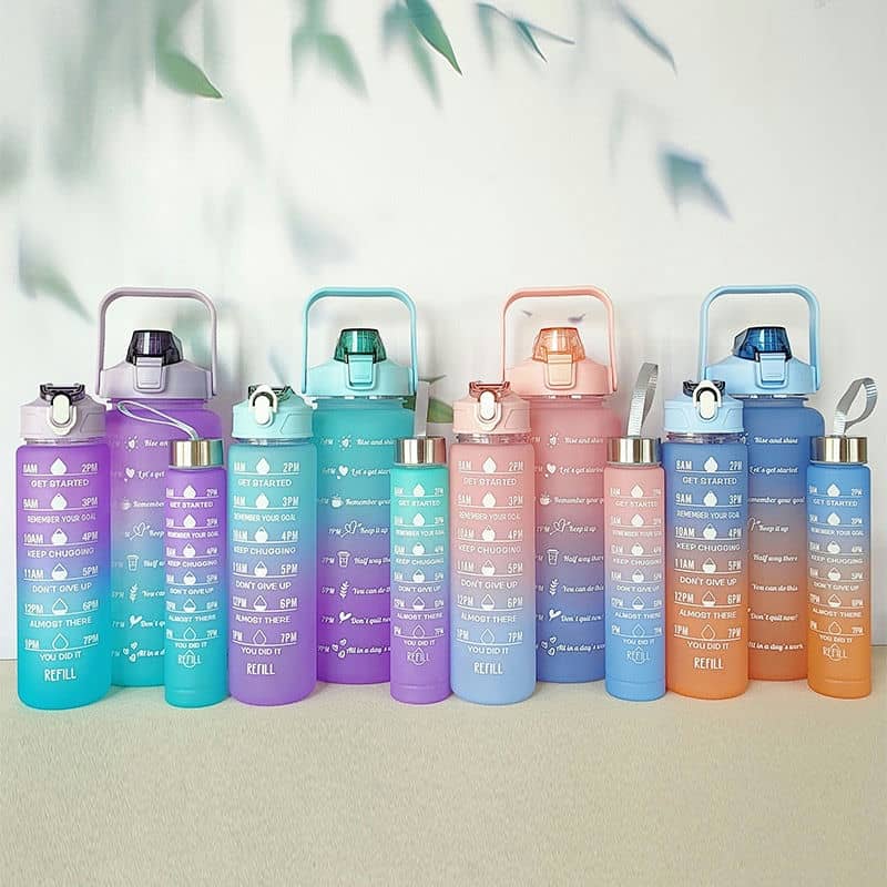 TV-1026 drinkware gift set — coordinated bottle and mug combination